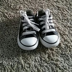Converse Black Toddler Size 7 Shoes